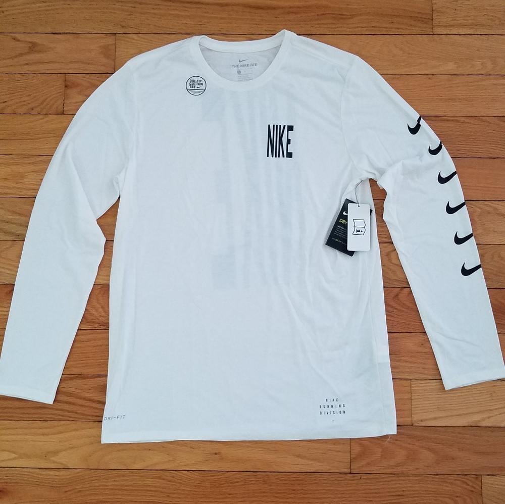 Nike DRY Dri-Fit Technology cotton Tee